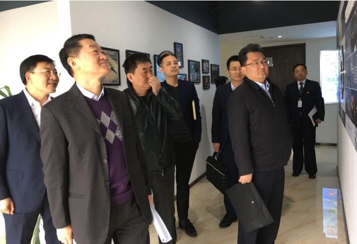 集团党委书记、董事长任丁率队调研Z6尊龙凯时商贸事情